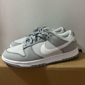 Nike Low Dunks Women’s Size 9